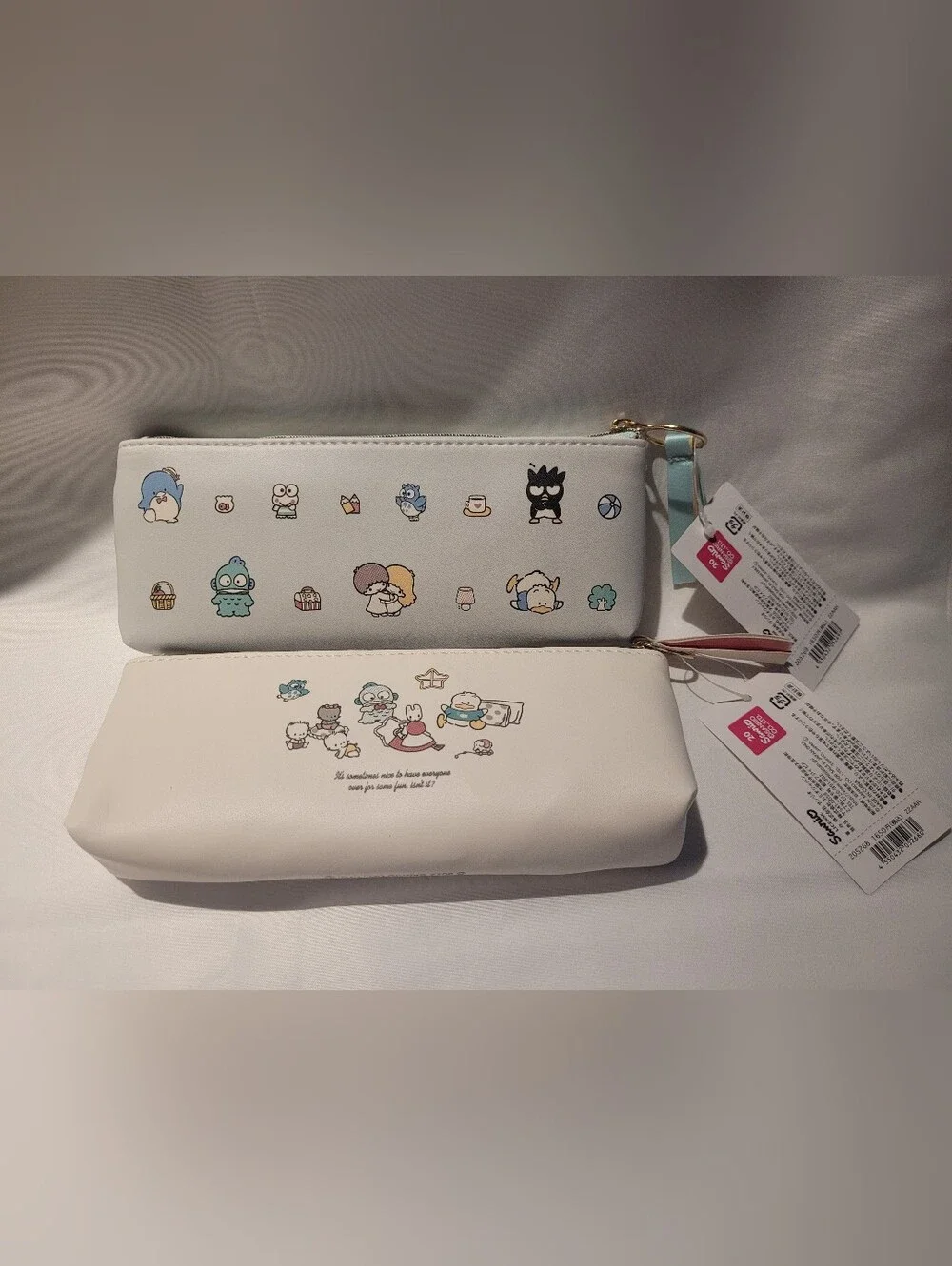 NWT Sanrio Characters White Zip Pouch Set - Cute Printed Women’s Bags